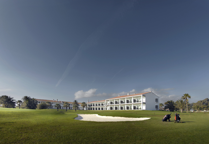 Enjoy playing golf at the Parador ©Paradores Enjoy playing golf at the Parador ©Paradores